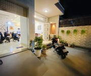 4 Bán nhà 2 tầng, 3pn, hxh đường số 4, trường thọ, thủ đức. dt 160m2, shr, giá 9,05 tỷ.