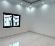 4 Nhà đẹp ngõ nông 3 gác qua phố chu huy mân 103 m2 x 4 tầng mặt tiền 4.7m x 12.3 tỷ long biên hà nội.