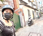 Bán nhà kết cấu kiểu chdv- đường đoàn văn bơ- dòng tiền sẳn 45 triệu/ tháng- thông ra tôn thất