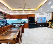 3 Siêu hiếm, bán nhà tây hồ, 106m , 1 nhà ra hồ, ở hoặc xây chdv, chỉ 30 tỷ