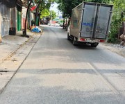 1 Nhà dân xây, mặt phố kinh doanh sầm uất, dòng tiền tốt, giá tốt 1 Nhà dân xây, mặt phố kinh doanh sầm uất, dòng tiền tốt, giá tốt