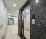 4 Nhà lạc long quân 46/50m, 6 tầng, oto vào nhà, thang máy, sổ đẹp  đường trước nhà 5m