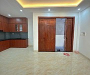 Nhà 30.5m    5 tầng   mặt tiền 4m   ngõ 36 phố đức giang   ô tô đỗ cổng   giá 6.15 tỷ