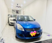 Lạc long quân 40m 16,5 tỷ,ô tô tránh,vào nhà,kinh doanh,trước nhà view hồ thoáng vĩnh viễn