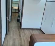 3 Lạc long quân 40m 16,5 tỷ,ô tô tránh,vào nhà,kinh doanh,trước nhà view hồ thoáng vĩnh viễn