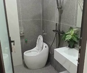 4 Lạc long quân 40m 16,5 tỷ,ô tô tránh,vào nhà,kinh doanh,trước nhà view hồ thoáng vĩnh viễn