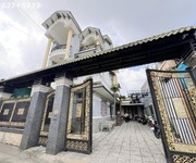 3 Biệt thự ngang 12m hiếm có, 242m2 trung tâm dĩ an, hoàn công, 8.2 tỷ