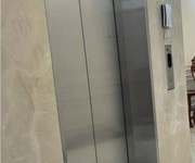 Nhà mình cho thuê nhà mới, căn góc, mai hắc đế  vỉa hè 94m2  5t- 31 tr