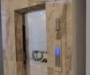 Cho thuê nhà mới, phạm ngọc thạch, thang máy, 109m2x 5t vỉa hè 32 tr