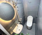 1 Cho thuê nhà mới, phạm ngọc thạch, thang máy, 109m2x 5t vỉa hè 32 tr
