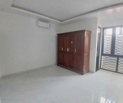 3 Cho thuê nhà 4 ngủ khép kín Văn Cao  80m2 , có thang máy.