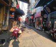 1  siêu phẩm hoàn hảo  mp, mt chợ đại từ kd đỉnh 53m2x5t, view hồ, chờ thang máy. 1  siêu phẩm hoàn hảo  mp, mt chợ đại từ kd đỉnh 53m2x5t, view hồ, chờ thang máy.