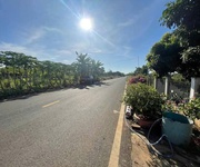 Chuyển chỗ ở cần bán nhà đất 11 45 80 thổ cư mặt tiền nhưa 12 m  giá 2ty4 còn  thương lương
