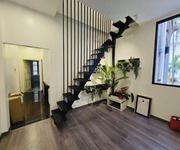 Cầu giấy 43m-11,5 tỷ nhà đẹp gần phố,lô góc,dân xây,ngõ ba gác,nở hậu