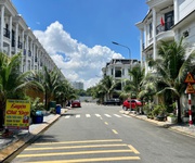 Chính chủ cần bán nhà phố chính chủ   sổ hồng riêng   thành phố dĩ an, bình dương - nay thuộc tphcm