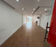 4 Cho thuê Tầng 5 tòa nhà 220 Khâm Thiên, 80 m2, thông sàn 11.5 triệu 4 Cho thuê Tầng 5 tòa nhà 220 Khâm Thiên, 80 m2, thông sàn 11.5 triệu