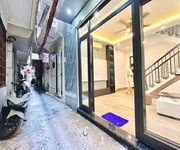 Chính chủ cần bán gấp căn nhà đẹp sát phố tôn đức thắng - vị trí đẹp trung tâm đống đa