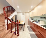 4 Bán nhà lạc long quân dt40m2, 5 tầng, mặt tiền 4m, 3 p. ngủ, gần ôtô, tiện ích bạt ngàn