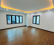2 17.5 tỷ, 40m2, 7 tầng thang máy  - ô tô vỉa hè - đốc ngữ ba đình