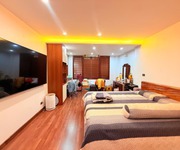 1 Bán nhà lạc long quân dt40m2, 5 tầng, mặt tiền 4m, 3 p. ngủ, gần ôtô, tiện ích bạt ngàn