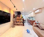 3 Bán nhà lạc long quân dt40m2, 5 tầng, mặt tiền 4m, 3 p. ngủ, gần ôtô, tiện ích bạt ngàn