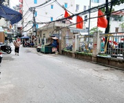 1 Cc cần bán căn nhà 2.5 tầng  diện tích 33m.năm ngay giữa trung tâm hà nội, chỉ vài trăm mét là ra 1 Cc cần bán căn nhà 2.5 tầng  diện tích 33m.năm ngay giữa trung tâm hà nội, chỉ vài trăm mét là ra