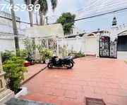 3 Biệt thự 4pn, 3 tầng, 245m2, ngang 12m, có chỗ đậu ô tô, dĩ an, 8.5 tỷ 3 Biệt thự 4pn, 3 tầng, 245m2, ngang 12m, có chỗ đậu ô tô, dĩ an, 8.5 tỷ