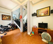 3 Nhà bê tông cốt thép gần biển ba làng ngang 6m hẻm thông quảng đức, bắc nha trang. 3 Nhà bê tông cốt thép gần biển ba làng ngang 6m hẻm thông quảng đức, bắc nha trang.