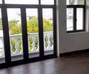 Tòa căn hộ 4 tầng gần biển Nguyễn Tất Thành
