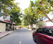 Bán nhà 3 tầng có thang máy kđt hà quang 2 gần đường số 4 gân biển nha trang   diện tích: 80m ngang