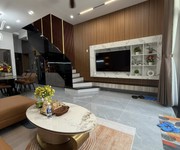 Nhà 3 tầng mới 100 sát biển nguyễn tất thành- full nội thất hiện đại y hình