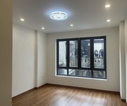 Nhà lạc long quân - cầu giấy, dt35m2, 6 tầng, thang máy, phân lô, ngõ thông, ôtô đỗ cổng  12.8 tỷ