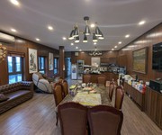 Siêu phẩm tây hồ - mặt phố 3 thoáng - vỉa hè 5m - view hồ tây - sổ vuông nở hậu