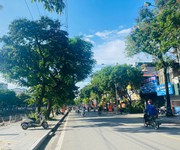 Trung tâm hai bà trưng - mặt phố 2 thoáng - vỉa hè đá bóng - sổ vuông nở hậu.