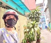 1 Bán nhà cách chỉ 10m ra gặp xe hơi đường đoàn văn bơ- thông vĩnh khánh, hoàng diệu, nguyễn tất 1 Bán nhà cách chỉ 10m ra gặp xe hơi đường đoàn văn bơ- thông vĩnh khánh, hoàng diệu, nguyễn tất