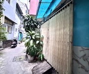 2 Bán nhà cách chỉ 10m ra gặp xe hơi đường đoàn văn bơ- thông vĩnh khánh, hoàng diệu, nguyễn tất 2 Bán nhà cách chỉ 10m ra gặp xe hơi đường đoàn văn bơ- thông vĩnh khánh, hoàng diệu, nguyễn tất