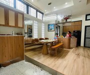 Nhà đẹp phố trạm, long biên   40m , 5 tầng, mt 5m, vị trí vàng, giá chỉ 10.85 tỷ
