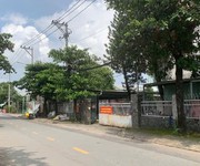 Lô đất mặt tiền đường 20m tân thới nhì, hóc môn, diện tích 2.300m2  20 x 115 , gần chợ hóc môn.