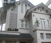 1 Bán biệt thự sân vườn mặt tiền 10,5m x 23m, dt 215m2  sử dụng 239m2  3 tầng, sổ đỏ cc