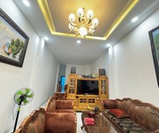 Bán nhà đường nguyễn xiển, q.9: 66m2, 3 tầng, 4pn, sh, 5.5 tỷ. lh: 0933125879