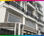 đối diện vạn phúc city   nhà 3 tầng 1 tum   ô tô vào tận nhà