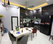 Hiếm, bán nhà Lạc Long Quân ngõ nông, gần ô tô, 46m  5 tầng giá 9.8 tỷ