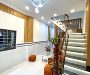 Bán nhà mới dọn ở ngay 2 tâng 2 pn phạm thế hiển sát chợ nhị thiên đường nhỉnh 4 đồng