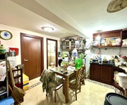 2 Bán gấp nhà hẻm phạm văn bạch, tân bình,dt4,2 x 15m, 2 tầng, 2pn,2wc.