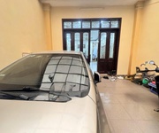 Phân lô hàng không - hai ô tô tránh long biên giá đầu tư