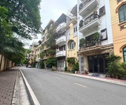 Bán tòa nhà mặt phố hoàng sâm, cầu giấy - 61/80m  x 8t thang máy có hầm - lô góc - kinh doanh - giá