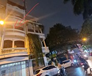 Cho thuê phòng   vị trí đắc địa hoàng quốc việt