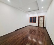 1 Cho thuê phòng   vị trí đắc địa hoàng quốc việt
