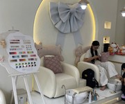 4 Sang nhượng tiệm nail mới đầu tư mặt tiền đường huỳnh văn bánh, phú nhuận