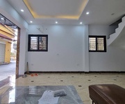 Hoàng quốc việt 51m x6 tầng thang máy-21 tỷ,ô tô tránh đỗ,ngõ thông kinh doanh